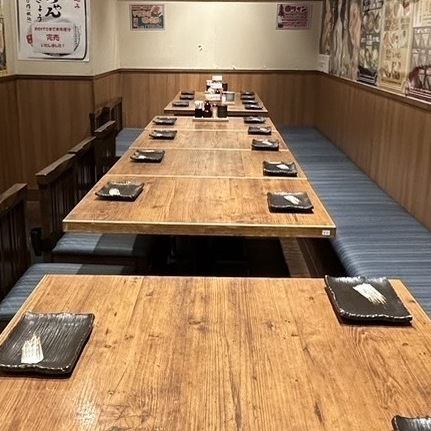 2～4名など人数に応じてテーブルの配置変更を承ります♪