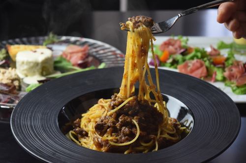 絶品のパスタも人気!