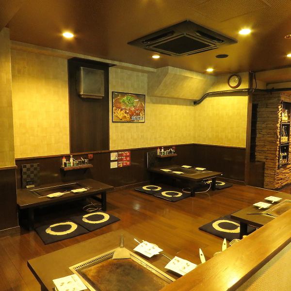 【団体様も歓迎！最大７０名までご利用可】室内の空気を外に出すことを「換気」、外の空気を取り入れることを「給気」と言います。その為、換気と吸気を両方完備する事で初めて清潔な空気に保つ事が出来ます。