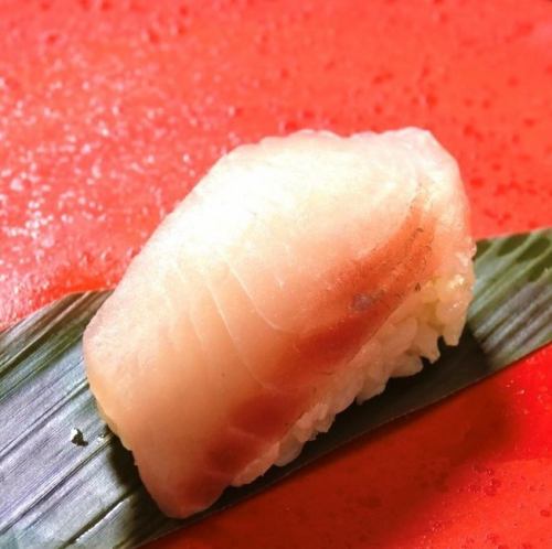 [Seafood sushi] Red sea bream