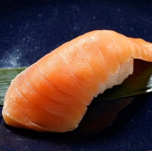 [Seafood sushi] Salmon