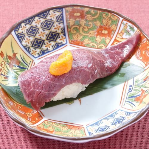 《肉寿司》「大理石花纹和牛」Uniku