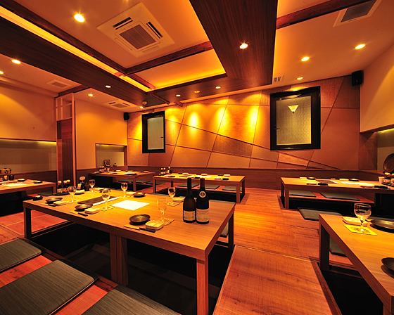 最大宴会収容人数36名！ご人数に応じて、仕切りを動かせるので、少人数～大人数にも対応できます。貸切応相談！
