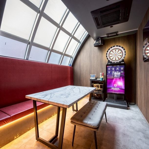 二次会ならStar Ristへ！ダーツやカラオケ設備のあるVIPルーム(お一人様税込3500円)や貸切などにも対応しています◎リゾート感のあるオシャレな雰囲気の店内はウェディングの二次会などにもオススメ♪豊富なコースをご用意していますので、記憶に残る楽しいひとときをぜひ当店でお過ごしください。