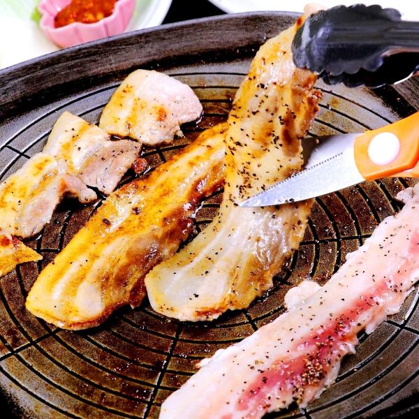 [人气]韩国经典“五花肉”自助餐♪ 120分钟自助餐套餐4,000日元