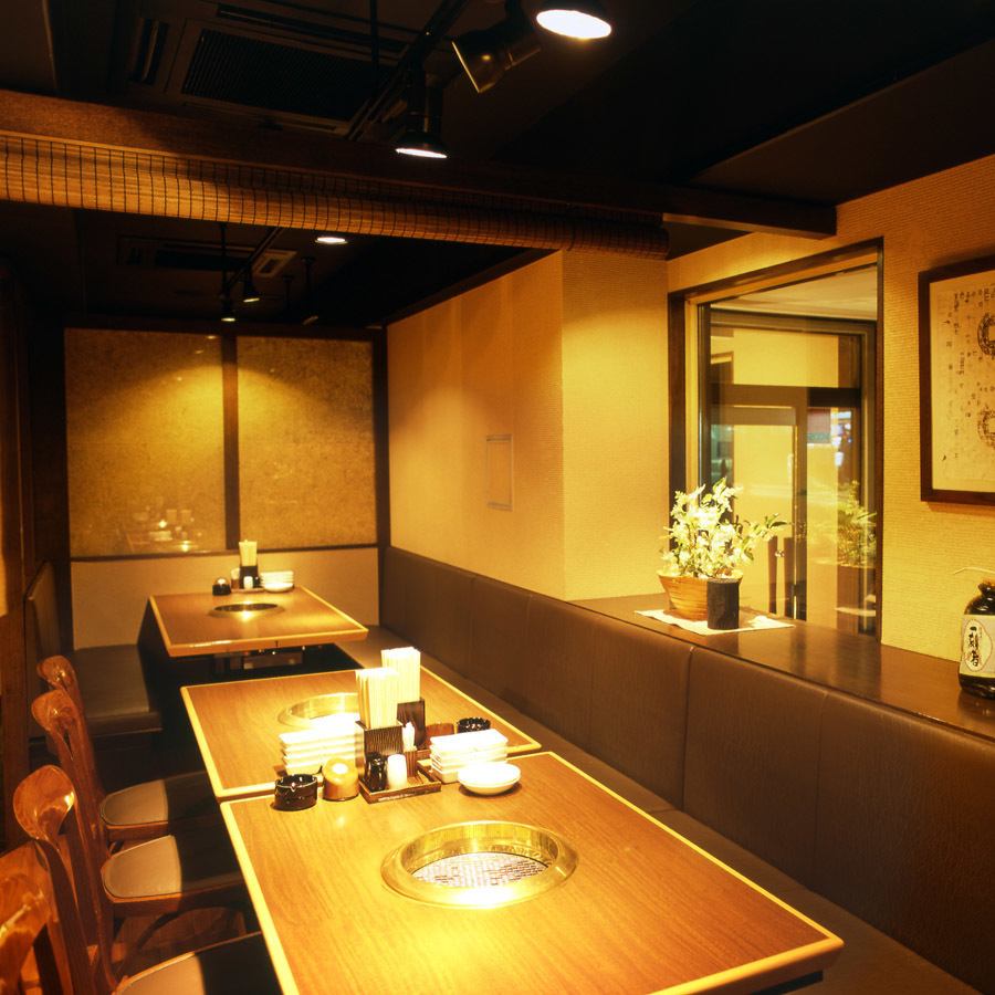 The restaurant has a relaxing atmosphere and can be used for a wide variety of occasions.Banquet maximum of 70 people.