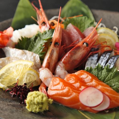 Assortment of 7 kinds of sashimi