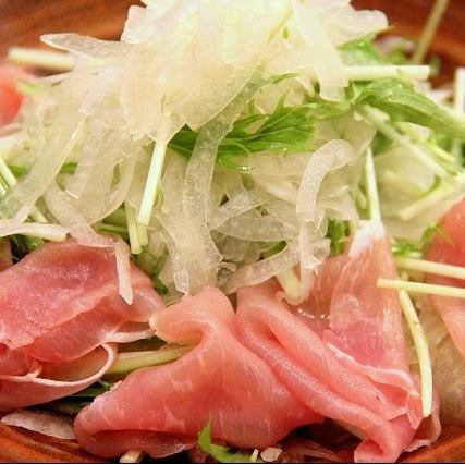 Raw ham onion salad