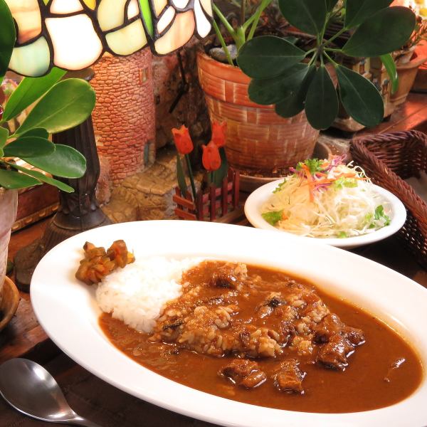 【リーズナブルなランチメニュー/680円～(税込)】こだわりの自家製カレー・デミハンバーグがオススメ！