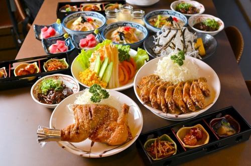 【100分飲み放題付き宴会コース】は全部で2種類☆2日前までのご予約＆3名様より承ります!!
