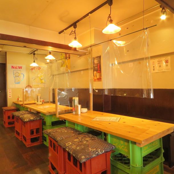 ≪1F≫ A cheerful atmosphere that stands comfortably along the JR railroad tracks.The location is close to the popular Ekinishi area.The wide variety of self-drinking is very popular because it is a great deal! There are 4 table seats on the 1st floor! If you charter the 1st and 2nd floors together, you can accommodate up to 50 people !!
