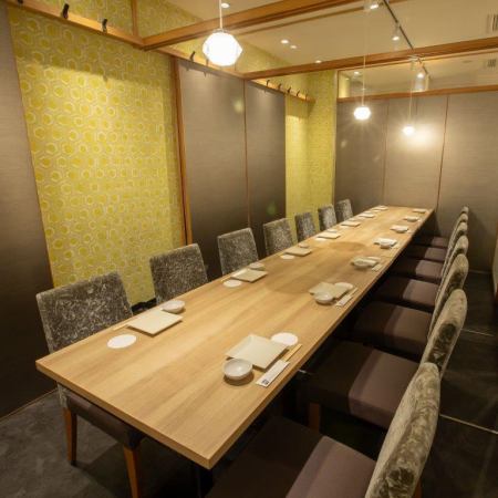 [Private room for 14 people] Izakaya Senya Ichiyako's proud Japanese seafood cuisine uses fresh, seasonal seafood delivered directly from the source, and offers a wide variety of dishes such as sashimi, grilled dishes, and sake snacks.We also have meat dishes, salads, mountain delicacies, and desserts, so please come and try them.