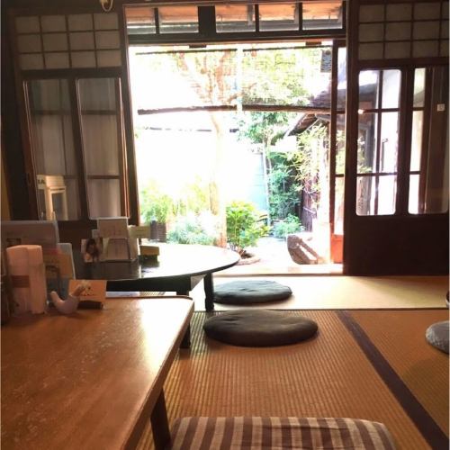 Renovation of an old private house.Loose with ♪ on the tatami floor
