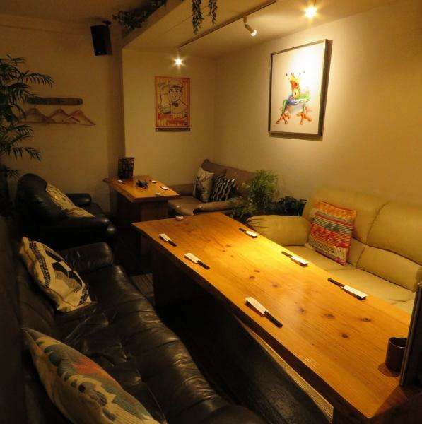 [For a birthday anniversary♪] A stylish interior with a special attention to detail.You can also have a relaxing adult girls' night out at the relaxing sofa seats♪ We are often used by couples!