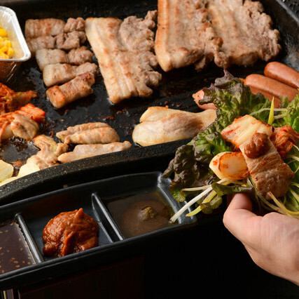 飲み放題付きも可能！豊富な韓国料理と国産サムギョプサルを堪能