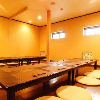 OK banquet room with up to 28 people on the second floor.Please consult the charter on the 2nd floor according to the number of people! Calm down you can enjoy dishes and sake! Come to the New Year's party!