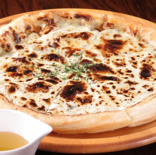 ブルーチーズとハチミツのピザ