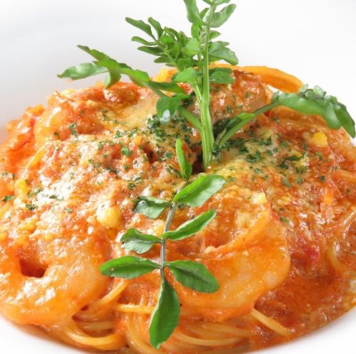 海老のトマトクリームパスタ