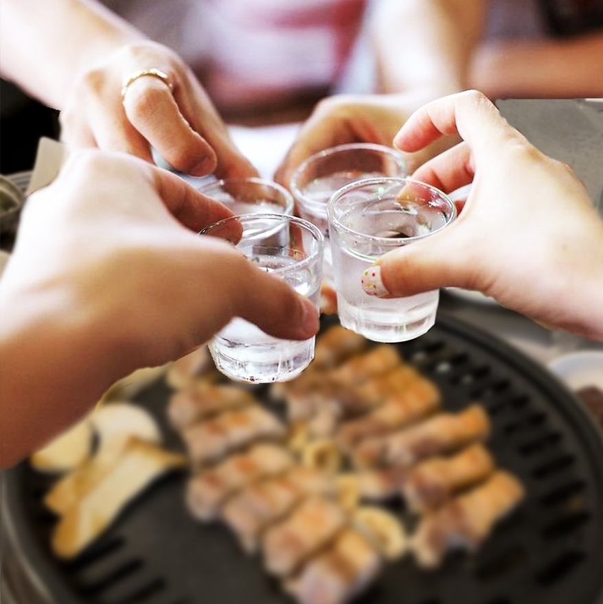 サムギョプサル×韓国焼酎で韓国ドラマのような女子会・忘年会を！！
