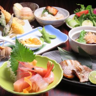 【需預約】標準套餐90分鐘無限暢飲8道菜品5,500日元★