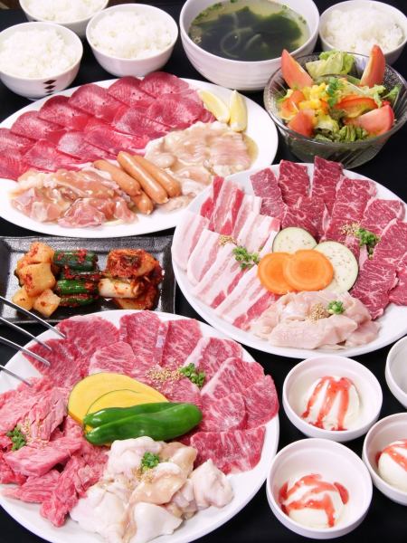 All 14 dishes 4,000 yen ≪Full volume course≫ *All-you-can-drink alcohol for 90 minutes + 1,650 yen (tax included)