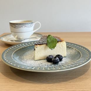 Melting Basque cheesecake