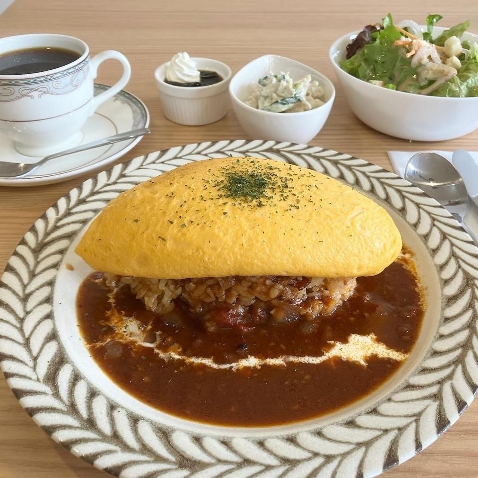 濃厚とろとろオムライスとスペシャリティコーヒーをお愉しみください！