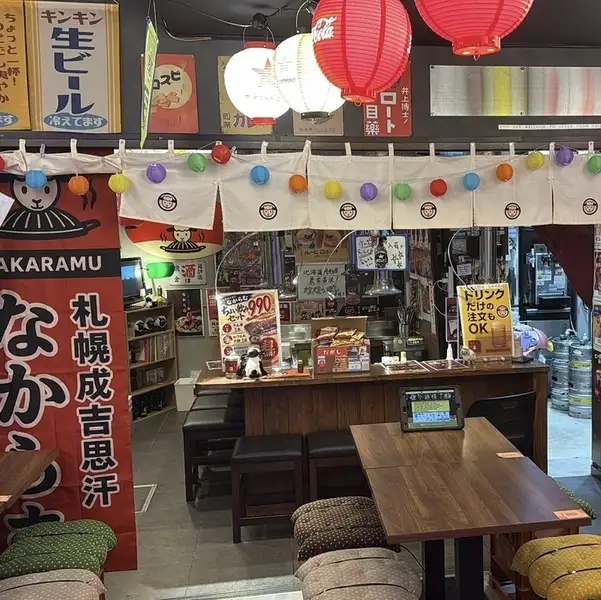 店舗が入居しているのは「狸小路横丁」♪他のお店のものと一緒にもお楽しみいただける横丁スタイル★