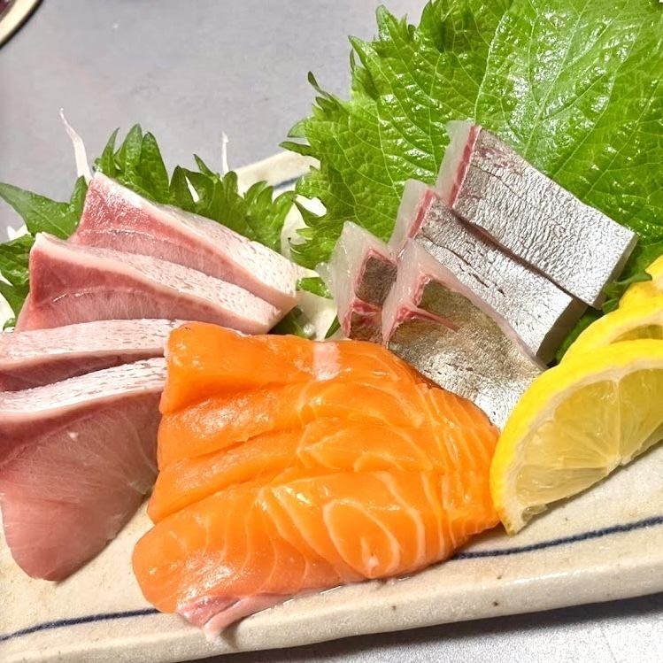当店は大阪中央卸売市場より新鮮なお魚を仕入れています◎