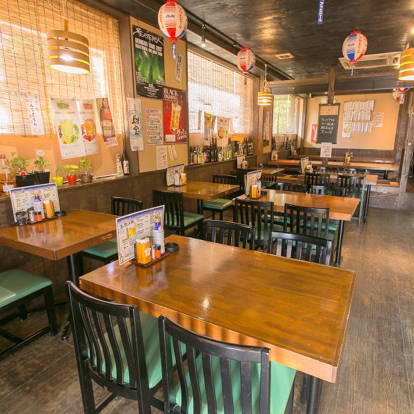 In the spacious store there are 18 seats for table seats and counter seats, and it is easy to enter even by one person.There are customers who visit us by dining as well as alcohol !!