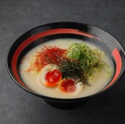 濃厚鶏白湯ラーメン