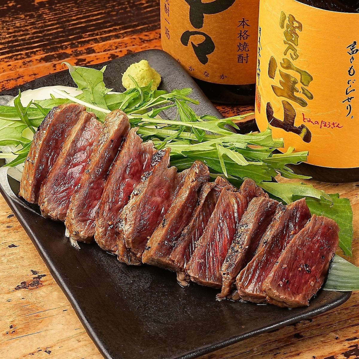 新鮮馬刺し5点盛りを“サプライズプレート”にしてご提供♪