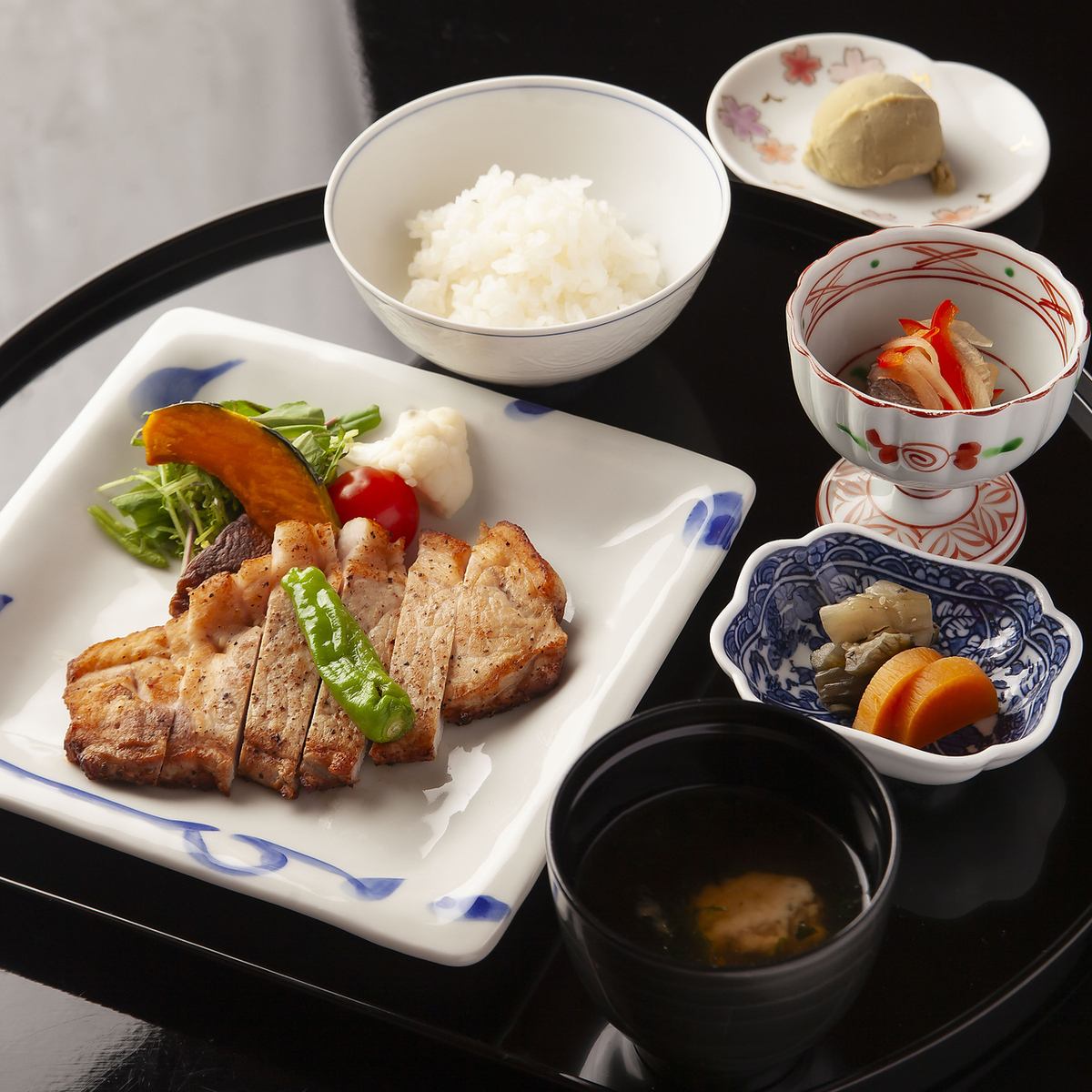 3/5～ランチコース開始。記念日や誕生日、法事のランチにどうぞ