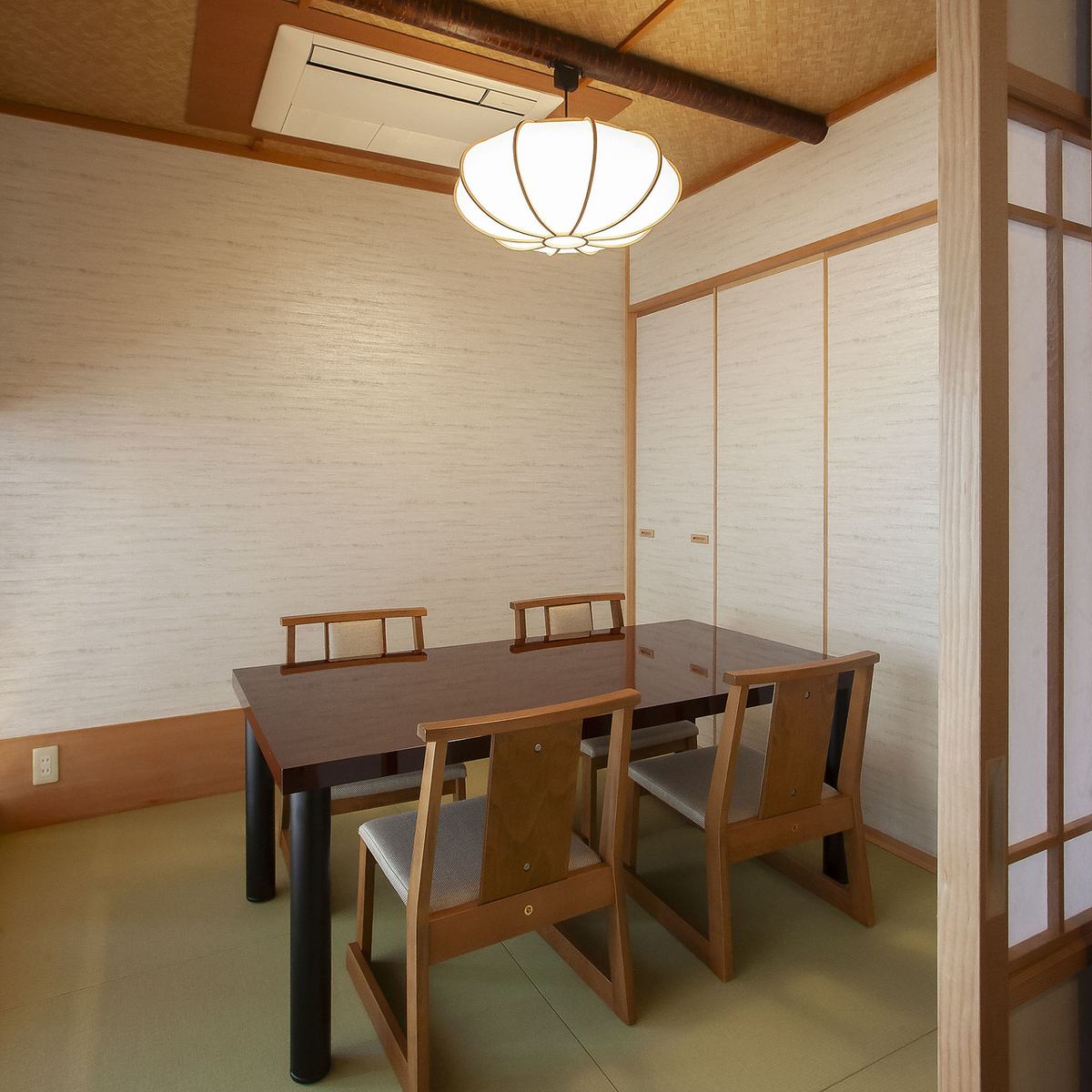 2名様～10名様までの個室ご予約しております。お席指定可能です