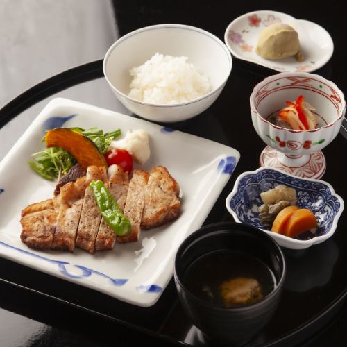 3月5日よりランチのご提供スタート!