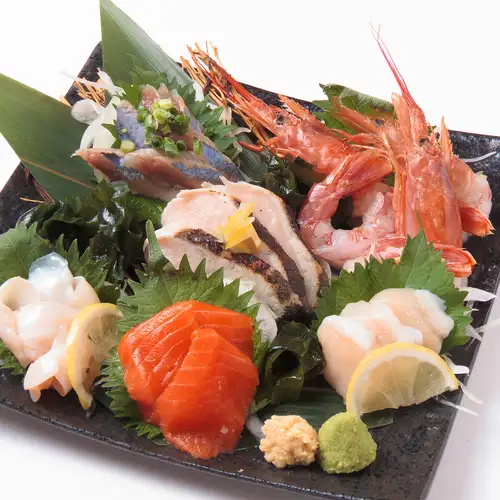 全国の市場から毎日届く海鮮