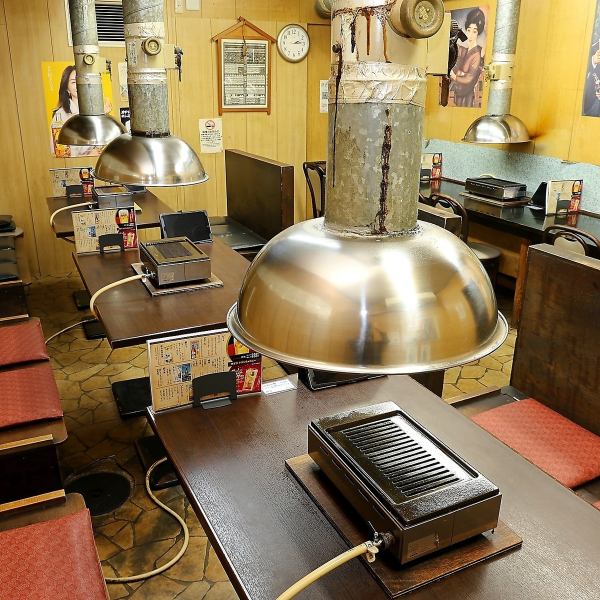【貸切】当店は、フロアを貸切でご利用いただけます。プライベートな空間で、特別な宴会やパーティーをお楽しみいただけます。人数やご要望に応じたカスタマイズも可能ですので、ぜひお気軽にご相談ください。皆様のご利用をお待ちしております。