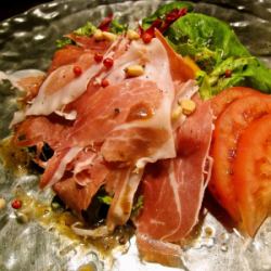 Raw ham salad