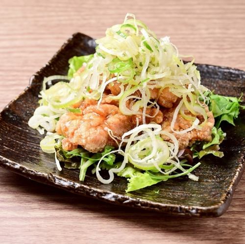 ネギまみれの油淋鶏