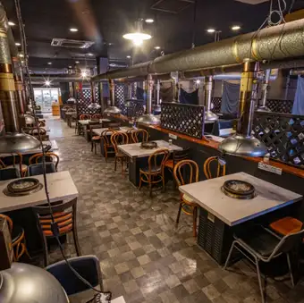 Our spacious restaurant can accommodate up to 130 people! It's perfect for large group gatherings such as student event after-parties or parent-teacher meetings.