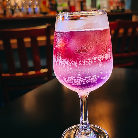 새벽의 산노미야에서 아직 마실 수 있다.자정 영업의 코스파 최강 바.