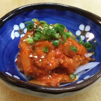 ピリ辛サーモンユッケ