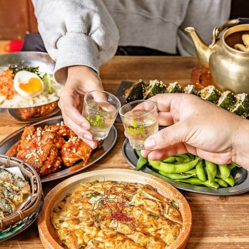 韓国屋台イメージの店内♪