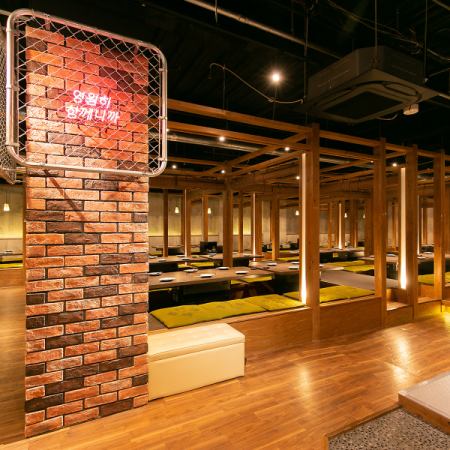 Conveniently located just a 1-minute walk from Akashi Station♪ Banquets can be accommodated for up to 100 people! We recommend our all-you-can-drink courses for all kinds of drinking parties and banquets.Please contact us for private rental.