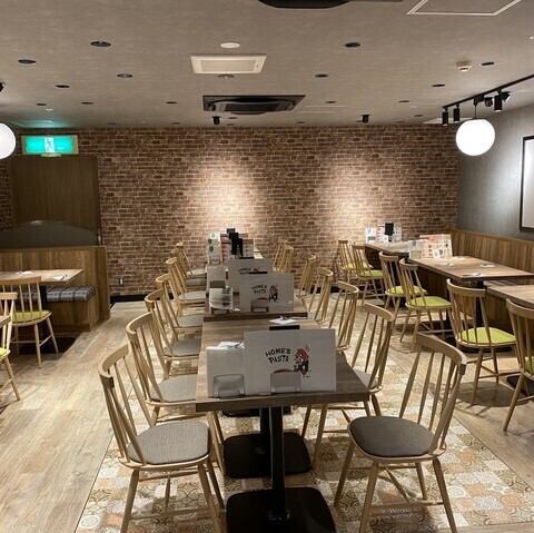 成増駅からわずか61メートルの好立地にある当店は、アクセスのしやすさも魅力の一つです！駅北口からのアクセスが非常に良好で、気軽に立ち寄ることができ、お仕事帰りやお出かけついでにお気軽にご利用いただけます♪友人や家族との楽しいひとときを過ごすのにぴったりな環境で心地よいひとときをお楽しみください！