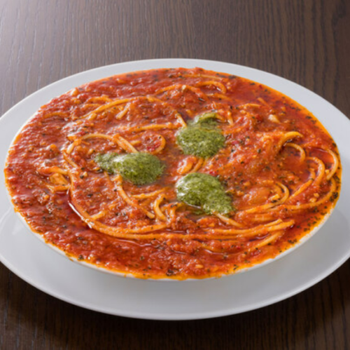 バジリコとトマトのスパゲッティ