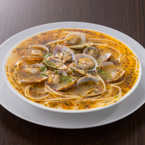 アサリの塩味のスパゲッティ