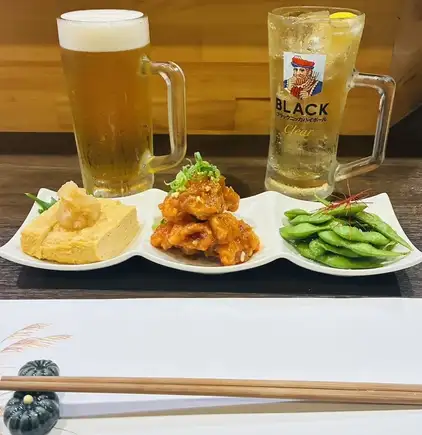 [Weekdays Mon-Thu, 5pm-7pm] Quick drink special for one person only! 2 drinks + choice of 3 small dishes 2200 yen (tax included)
