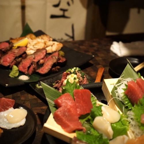 皆さま、こんにちは。
和創作 空 西新宿です。

6月15日 日曜日

本日も元気に、
営業致します！

今日は、お席に
余裕がございますので、
みなさまお誘い合わせの上
是非ご来店下さい！

また、当店では、
ご宴会や、ご予約につきまして、
お電話でのお問い合わせも
しております。

お気軽にお電話下さい。
よろしくお願い致します。

全国の幻の銘酒と
厳選素材の創作和食

和創作　空　西新宿
https://www.kuu-corporation.co.jp/kuu
営業時間　16：00∼24：00
電話　03-5348-9799

#西新宿　#西新宿グルメ #西新宿ディナー #西新宿居酒屋　#西新宿7丁目　#西新宿７丁目居酒屋　#西新宿7丁目グルメ　#新宿居酒屋　#新宿グルメ #新宿ディナー #日本酒　#飛露喜　#十四代　#日本酒揃いました #美味しい　#旬の食材 #吟撰 #夏酒 #ホットレストラン #爾今 #プレミア日本酒　 #プレミア日本酒が飲める #日本酒が美味しいお店 #季節感を大切に #ニュースzero #キリン #新宿個室 #和創作空
