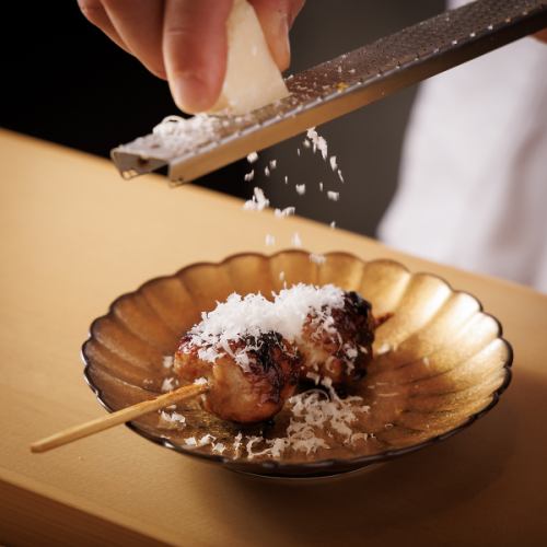 【人気NO.1】とり刺し・串6種・〆のお食事など全9品 焼鳥おまかせコース7700円(税込)